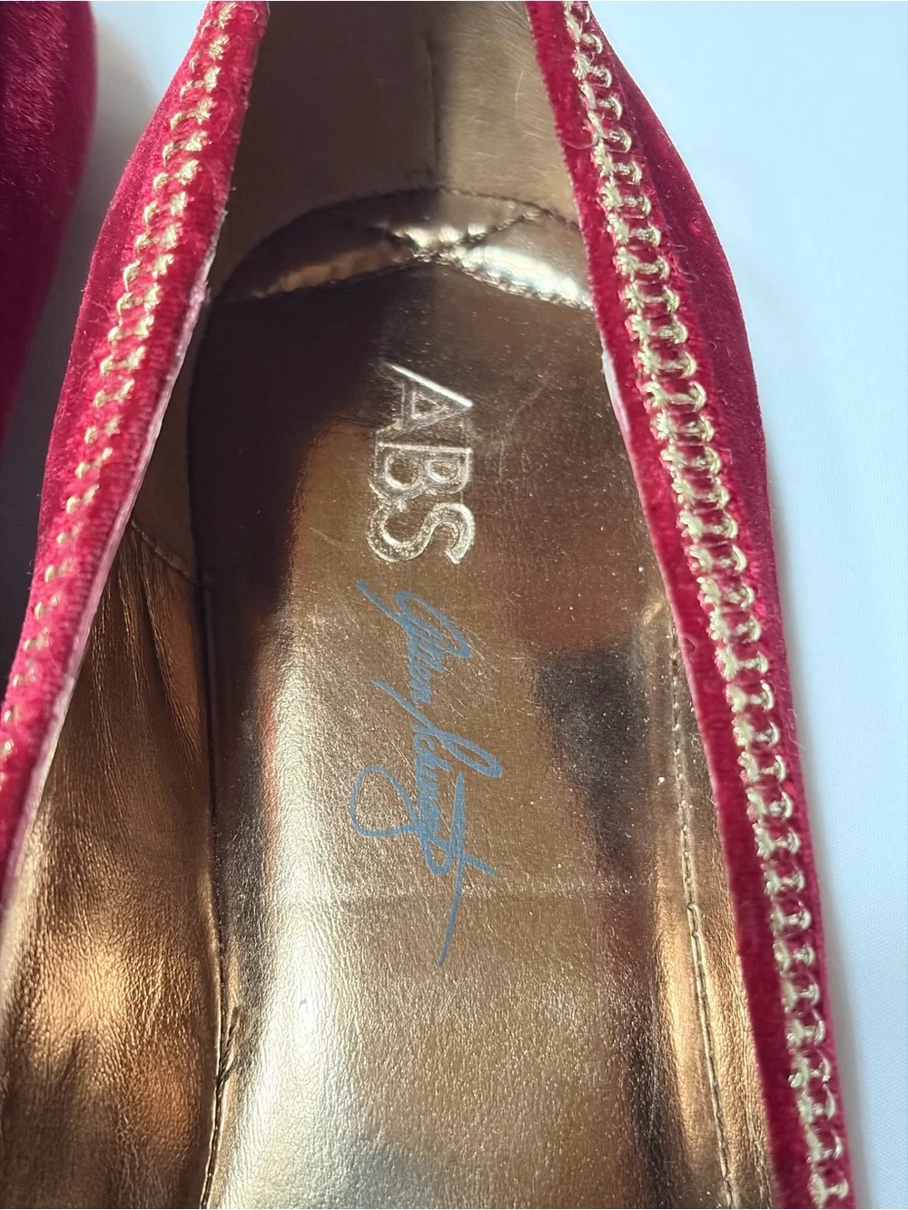 Red Velvet Embroidered Tiger Loafers - Women's size 9 FABULOUS!